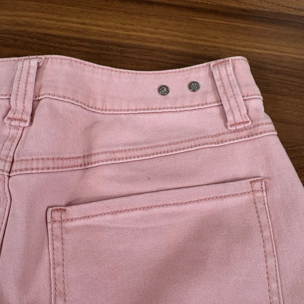 Cabi Nectar Pink Denim Jeans Style 230‎ Women Size 6 Straight Leg Cotton Blend